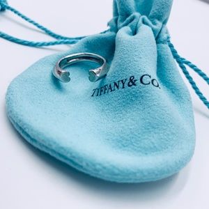 🤩SALE🤩Tiffany & Co heart ring